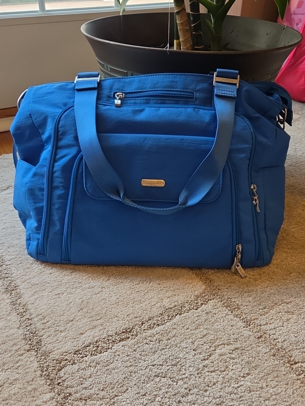 Baggallini Bright Blue Travel Tote with Multiple Pockets